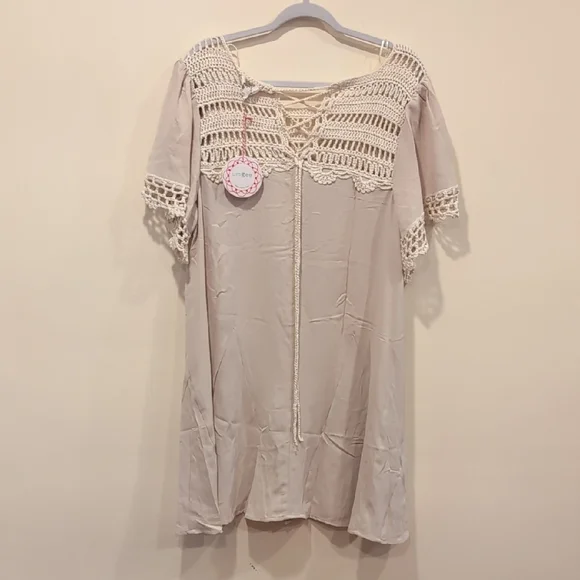 Umgee Cream Crochet Detail Top - Picture 8 of 9